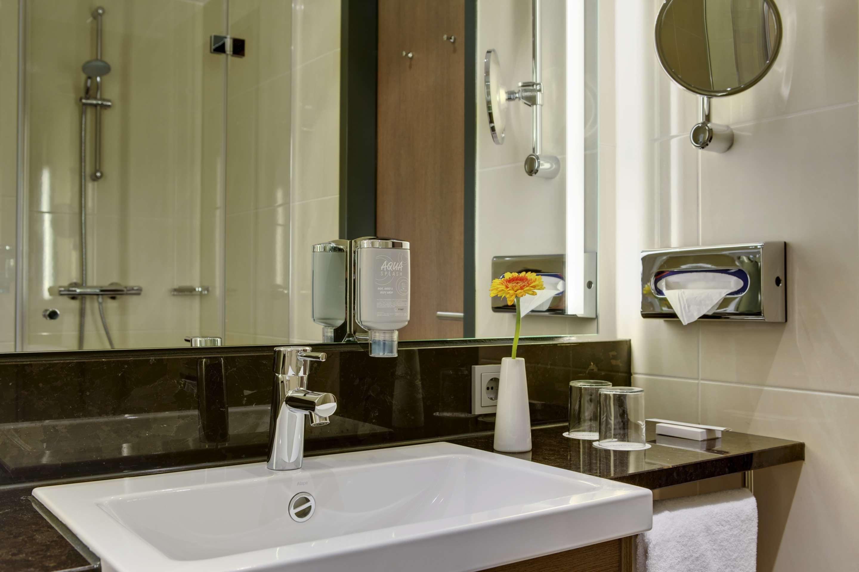 Intercityhotel Λειψία Εξωτερικό φωτογραφία
