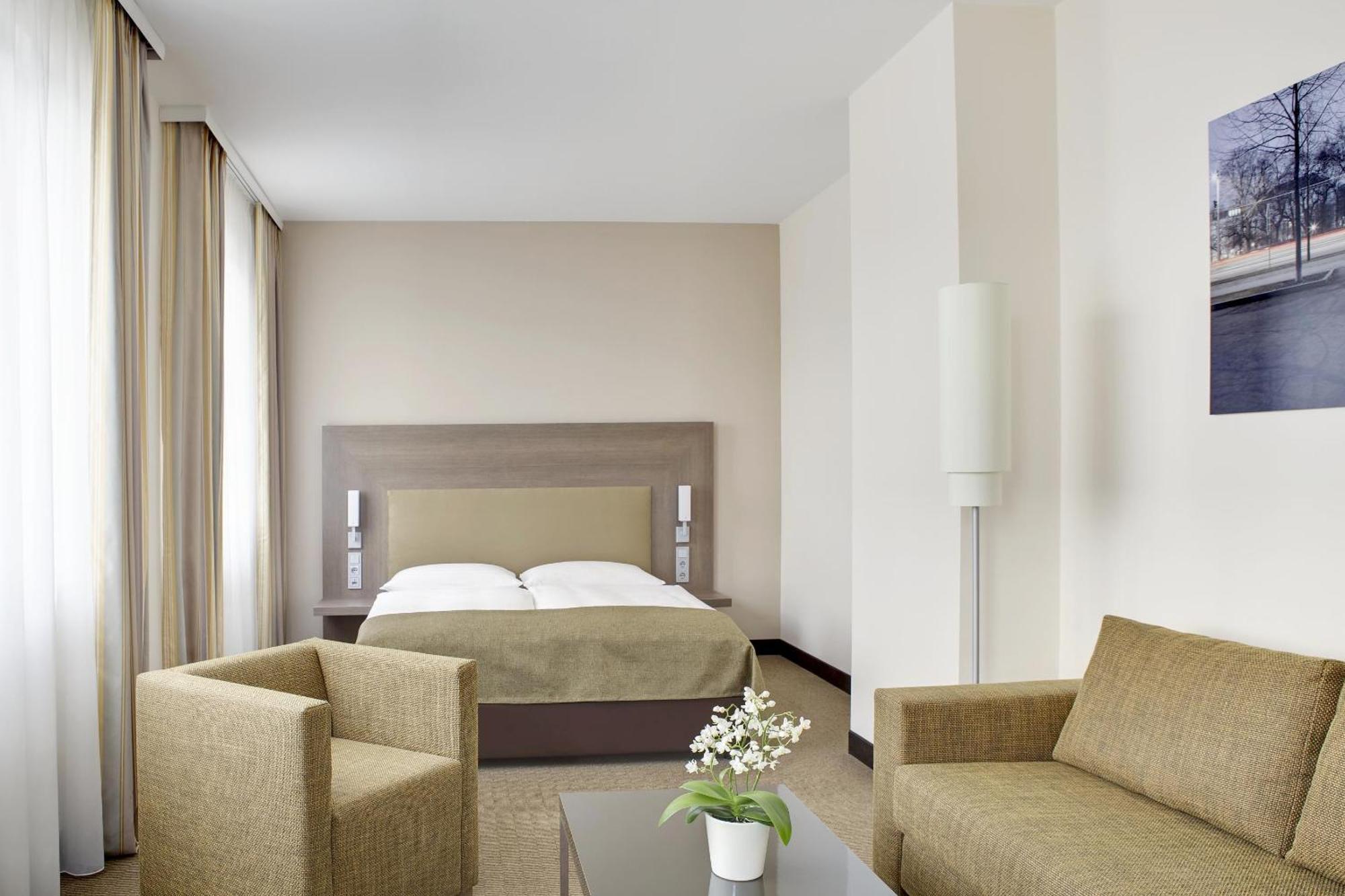 Intercityhotel Λειψία Εξωτερικό φωτογραφία