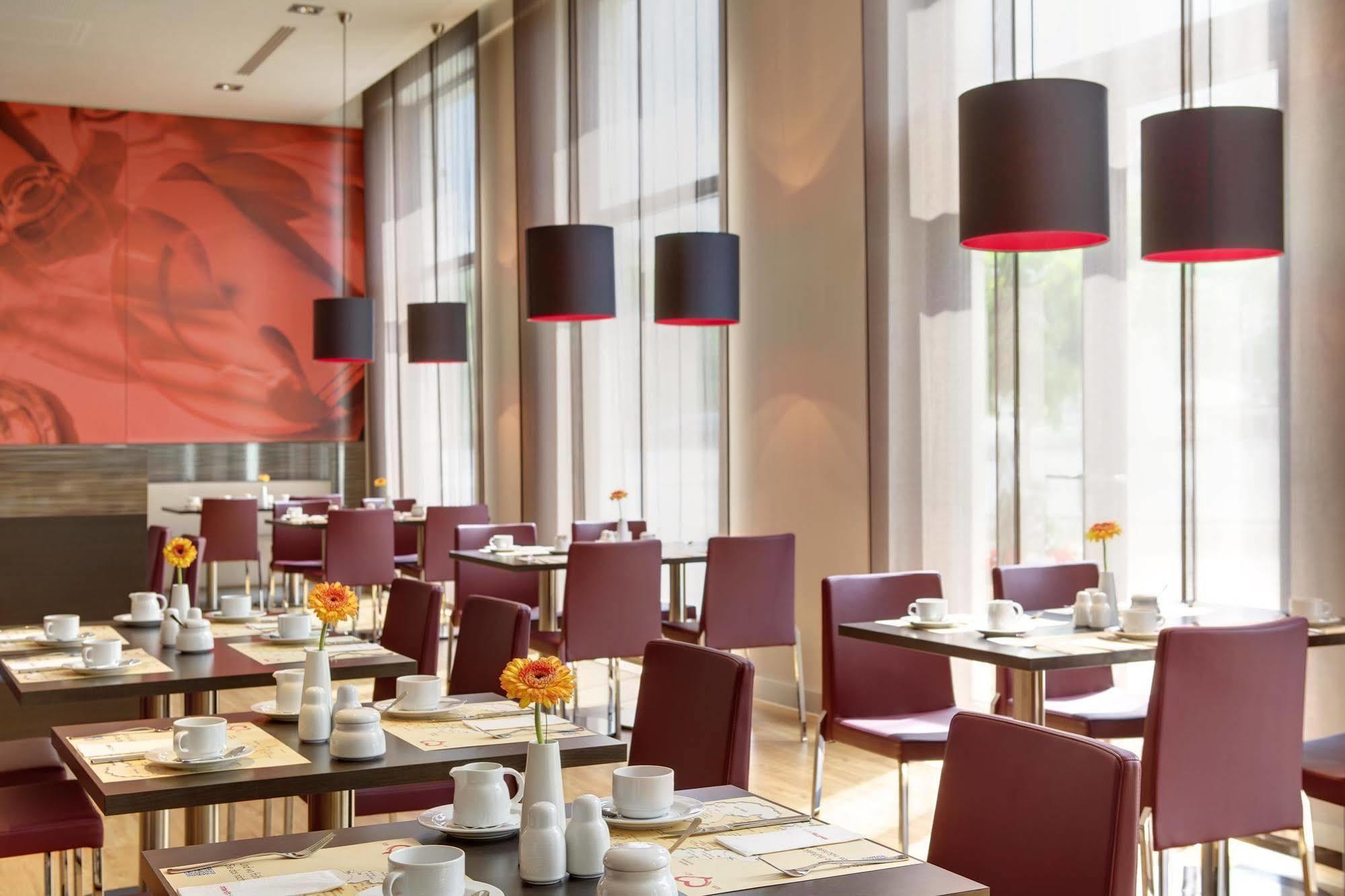 Intercityhotel Λειψία Εξωτερικό φωτογραφία